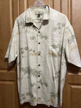 Tommy Bahama Size XLarge 100% Silk Palm Tree Tropical Button Front Camp Shirt